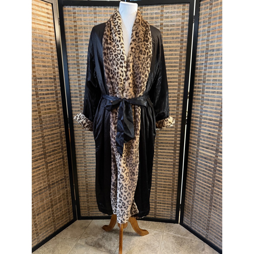 Giraffe at Home Robe Women M/L Black Leopard Faux Fur Satin Luxury Loungewear